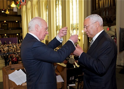 CUNY Chancellor Matthew Goldstein presents Gen. Colin Powell with the Chancellor’s Medal in honor of his contributions to the 160-year-old college. (Photo by Stan Wolfson)