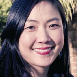 Julia-Sun-Joo-Lee