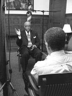 Kenneth E. Reeves, facing front, discusses his trailblazing role as a student at Harvard College and later as the first African-American mayor of Cambridge, Massachusetts. (Photo Courtesy of The HistoryMakers Collection at the Library of Congress)