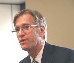 Oregon State Treasurer Ted Wheeler wants to start with $100 million in a college aid fund.
