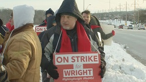 Wright State Faculty Union members begin their strike
