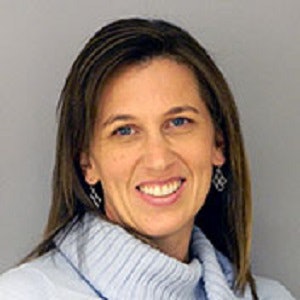 Dr. Jennifer Benz