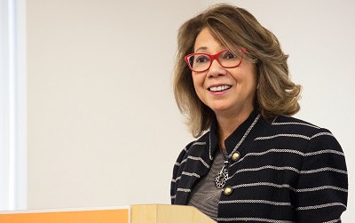 Dr. Mildred García