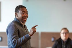 d-l-stewart-teaches-class-768×512