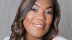 De Etra Jenra Young 1 600x900 Copy