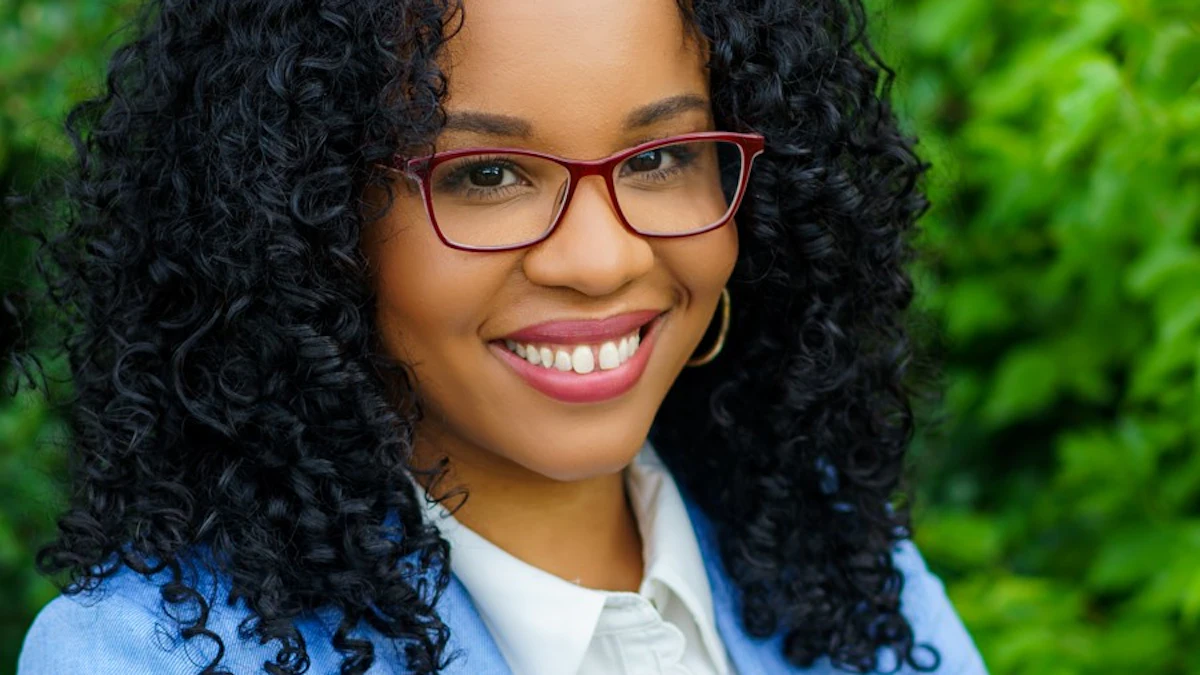 2022 Emerging Scholar Dr. Andrea Headley Diverse