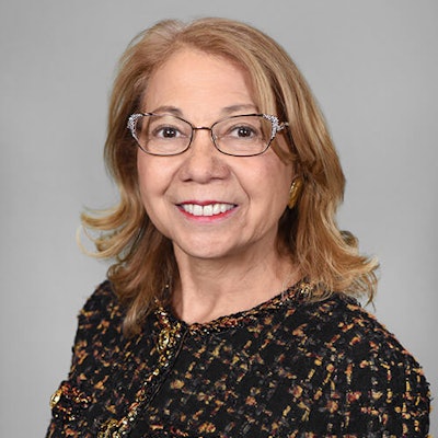 Dr. Mildred García.