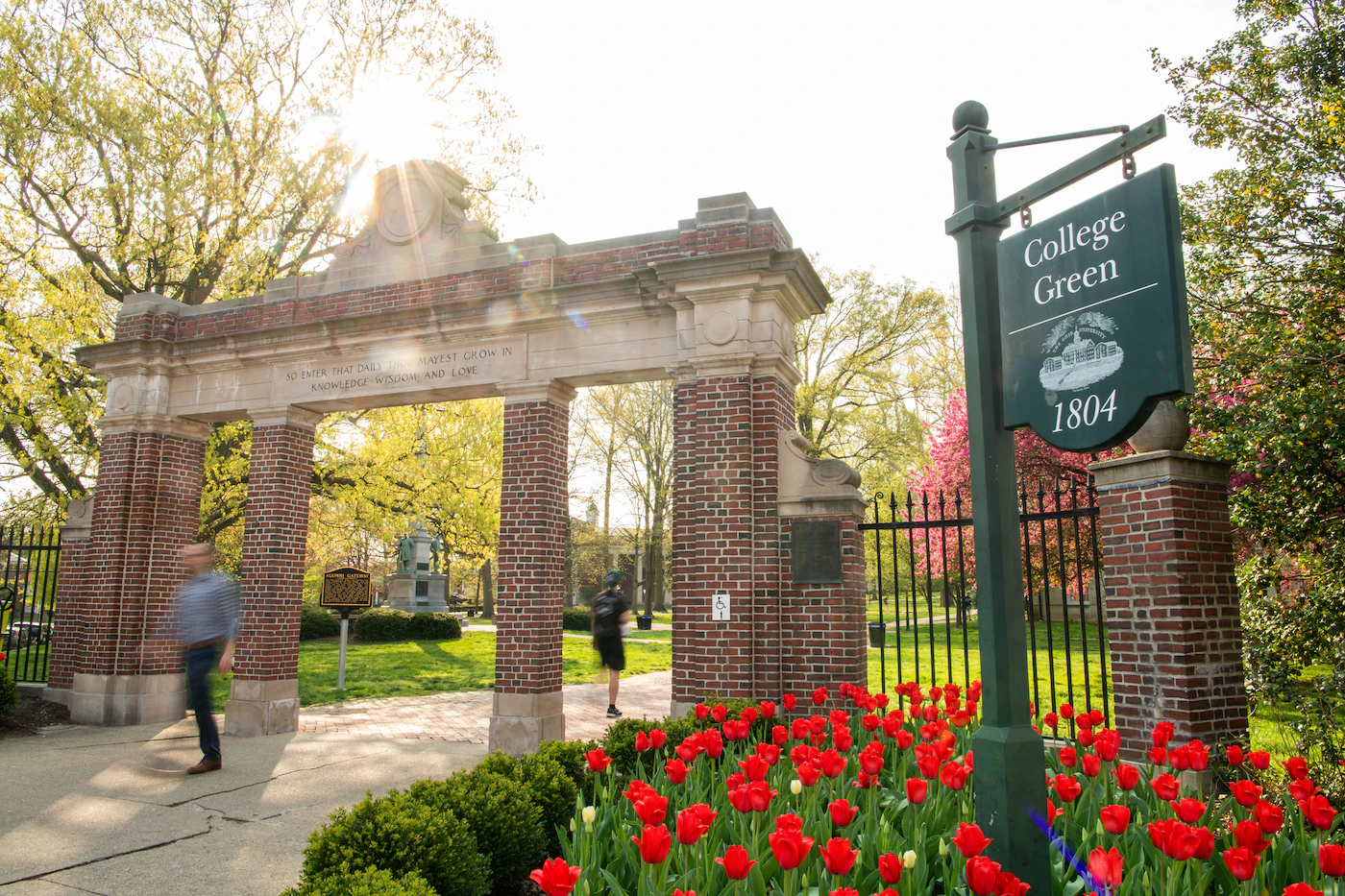 Ohio University Reinstates Indoor Mask Mandate, Citing High Level of COVID-19 Transmission in County - Vimarsana News