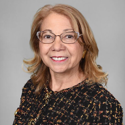 Dr. Mildred García