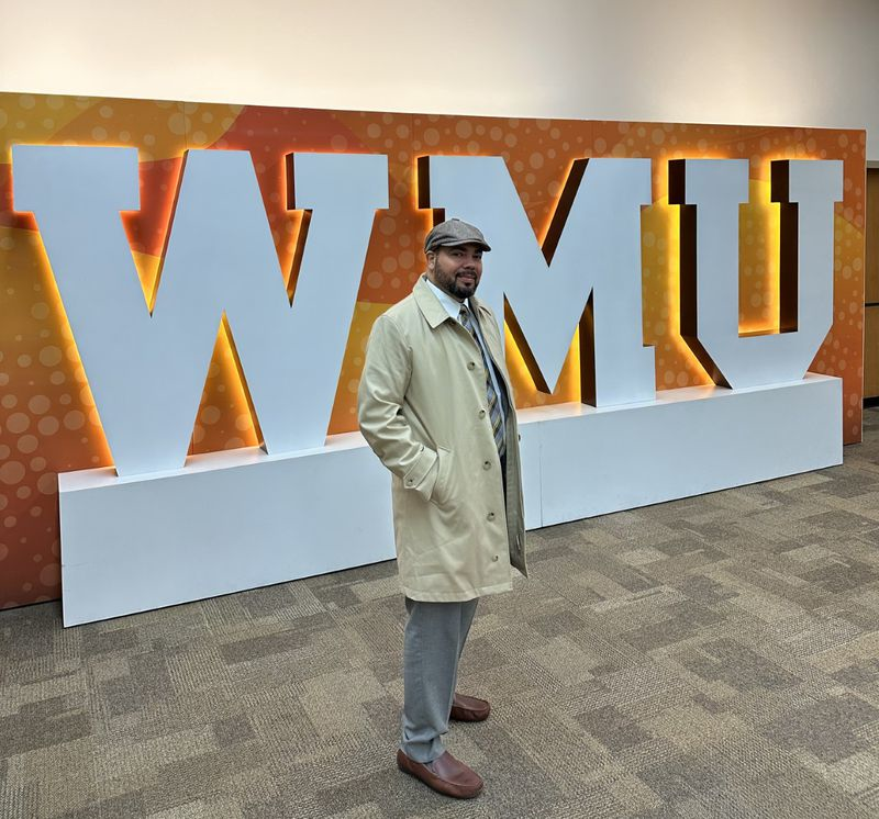 Dr. Julian Vasquez Heilig