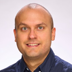 Dr Luis Antonio Leyva