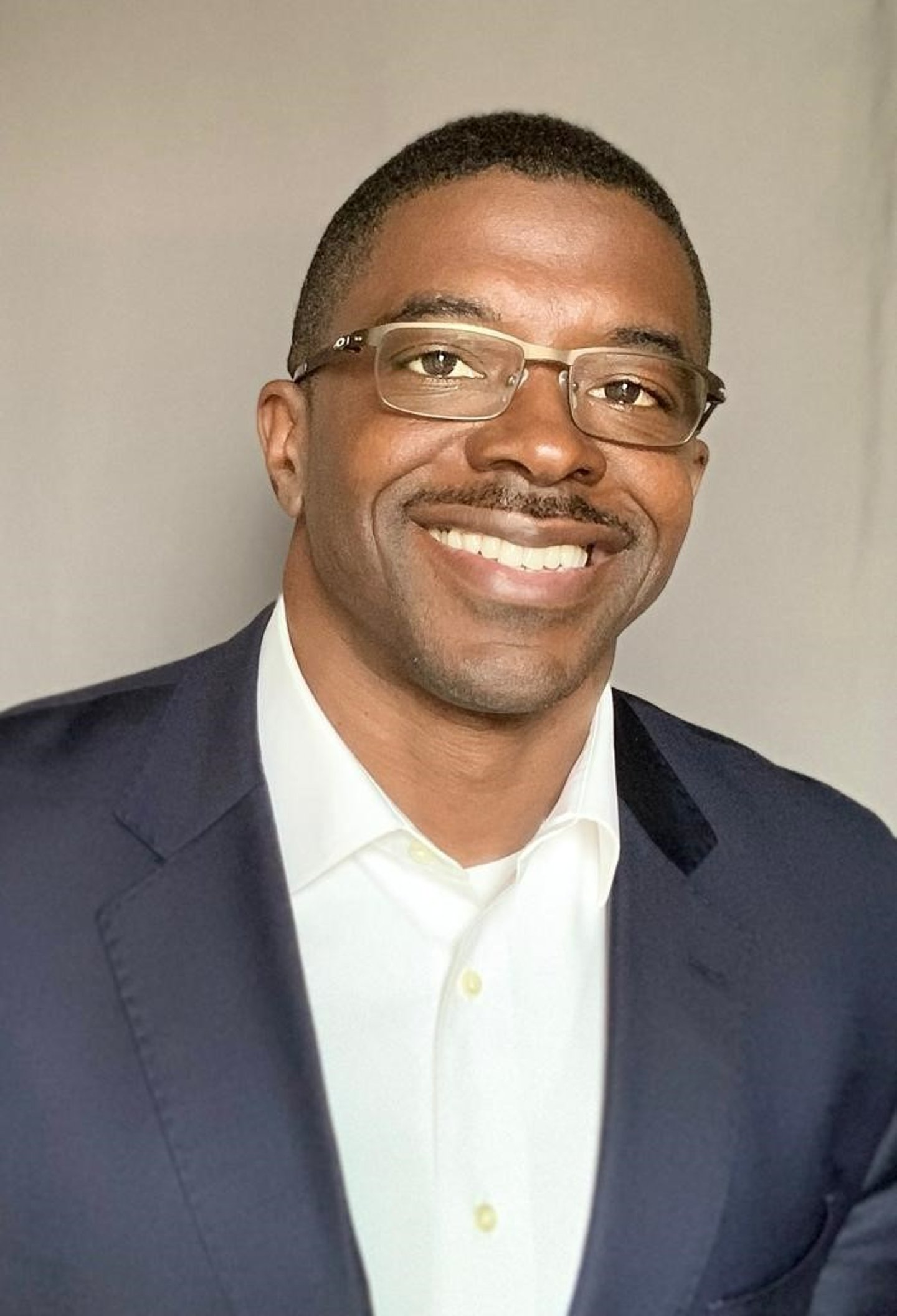 Dr. Robert Scott