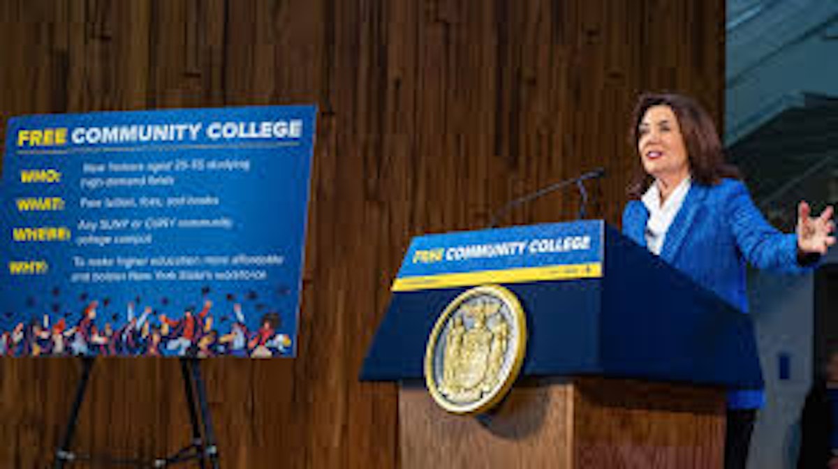 New York's Free Community College Program for Adult Learners Draws Over 16,500 Applications